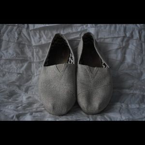 Toms canvas shoes